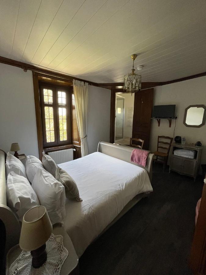 Bed and Breakfast Manoir Du Grail Devesset Exterior foto
